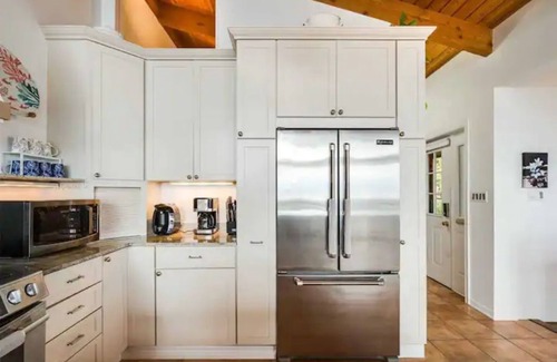 Fort Erie Cottage | Swim Spa cottage on a Private Beach