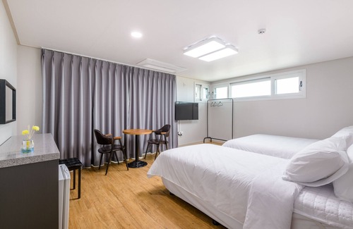 Hallim House | Swimeong Nolmeong Guesthouse&Pension