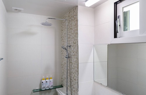 Hallim House | Swimeong Nolmeong Guesthouse&Pension