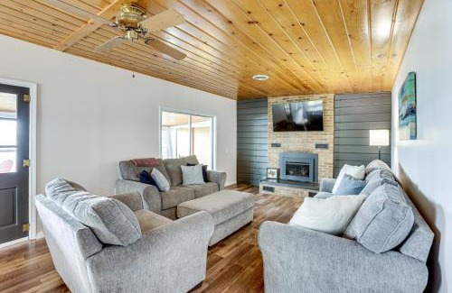 Baldwin House | Swimmers Paradise Lakefront Cottage in Baldwin!