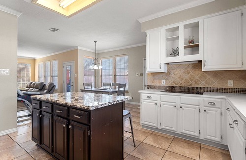 Grand Prairie House | Swimming Pool! 4 Bedroom/2 Living Room/Garage/Washer & Dryer/Family Fun!
