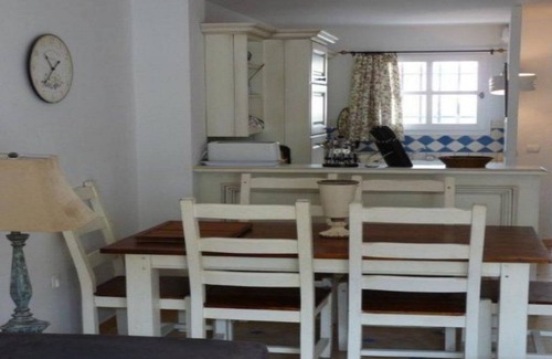 La Mole Villa | Swimming pool and private garden with full internet access