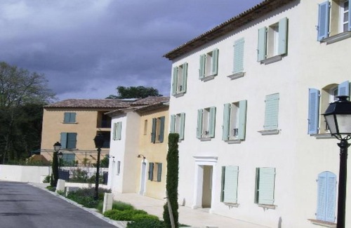 La Mole Villa | Swimming pool and private garden with full internet access
