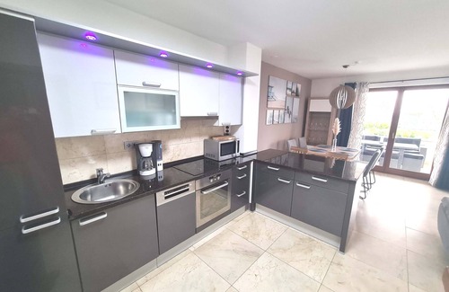 Cove Makarac (Milna) Apartment | Swimming pool Apartment Noa, 400m to beach