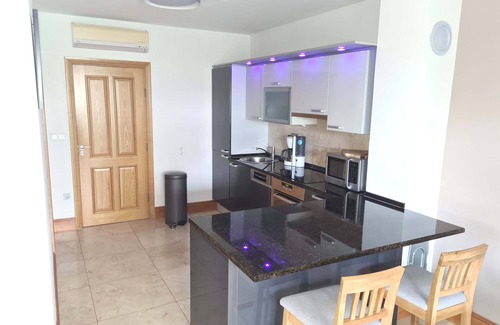 Cove Makarac (Milna) Apartment | Swimming pool Apartment Noa, 400m to beach