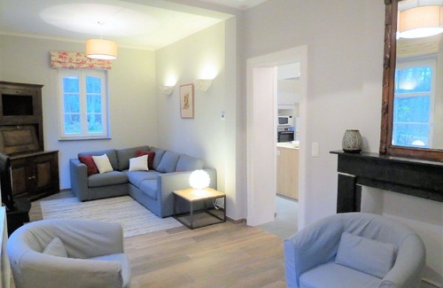 Villers-la-Ville Cottage | SWIMMING POOL and SAUNA, charming house in castle outbuilding, Villers-la-Ville