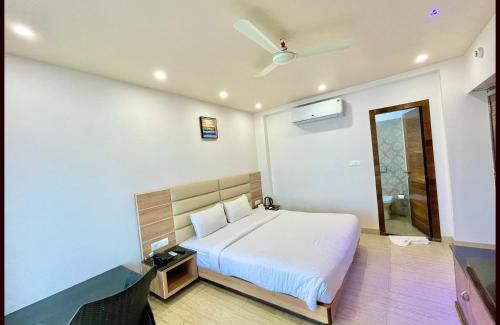 Puri Hotel | Swimming Pool Beach Front HOTEL GPR ! PURI, fully Air Conditioned Rooms And BREAKFAST, Wifi & Restaurant And Parking - Best Hotel