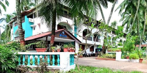 Miramar Resort | Swimsea Beach Resort, A Beach Property