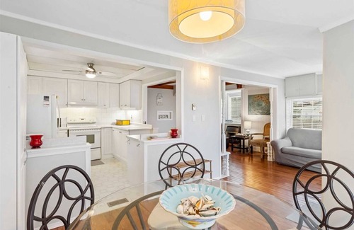 Brock Cottage | Swing Bridge Cottage on Lake Simcoe - Waterfront
