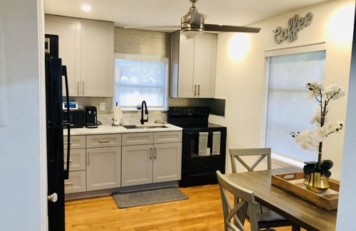 Delray Beach Cottage | Swinton Beach Cottage w/free parking Unit B