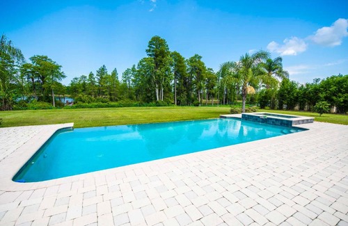 Groveland House | SWISS 105 - Lake Olsen