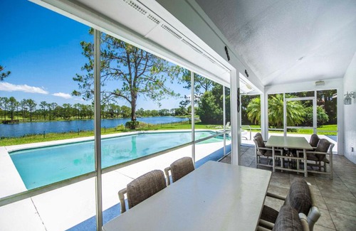 Clermont House | SWISS 23 - Lake Stephanie