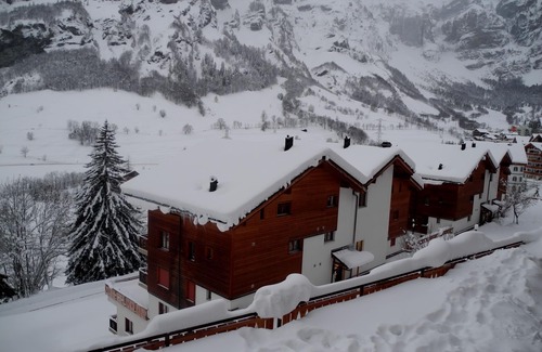 Leukerbad Apartment | Swiss Alpine retreat in beautiful Leukerbad. Close to Baths and ski lifts.