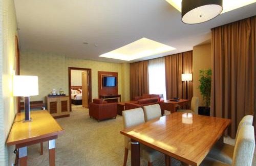 Manado City Centre Hotel | Swiss-Belhotel Maleosan Manado