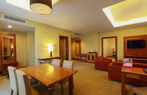 Manado City Centre Hotel | Swiss-Belhotel Maleosan Manado