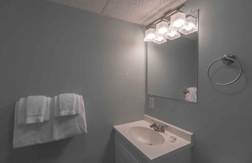 Blowing Rock Apartment | Swiss Mountain Village