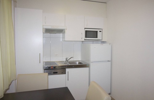 Seebach Apartment | Swiss Star District 11