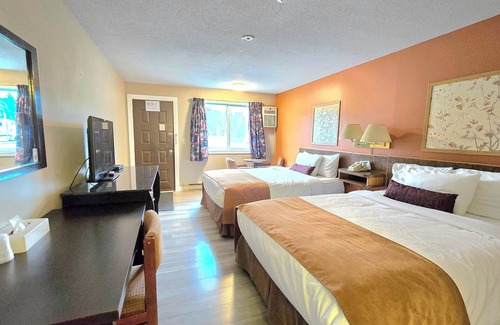 Golden Hotel | Swiss Village Inn