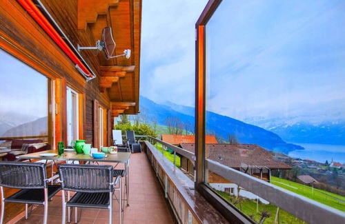 Aeschlen ob Gunten Apartment | SwissHut Stunning Views Alps & Lake - Chalet Lena