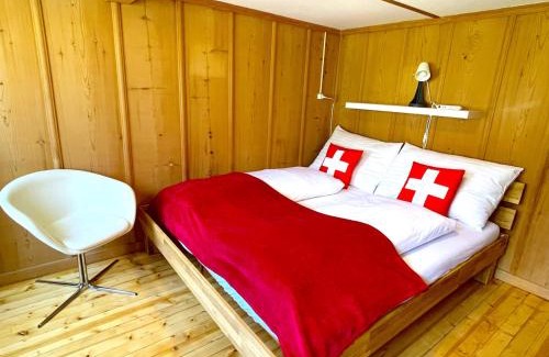 Darligen Apartment | SwissHut Stunning Views Alps Lake - Apart. Erli Up