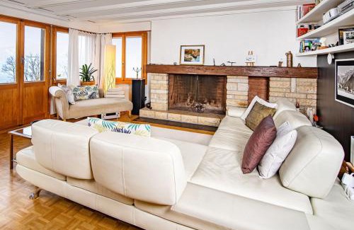 Aeschlen ob Gunten Ski Chalet | SwissHut Stunning Views Alps Lake - Chalet Antara