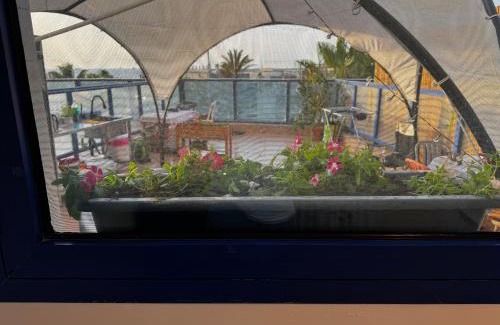 Ashdod Apartment | Swita Nir - Hot tub, Beach & Barbeque