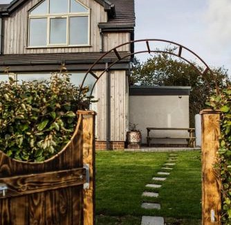Penycwm House | Swn Y Don