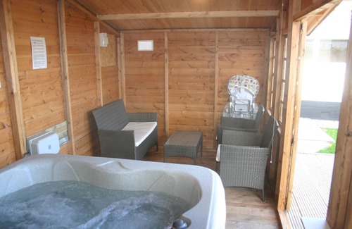 Prestatyn House | Swn y mor detached Holiday Let- Dog friendly by the sea Prestatyn with Hot tub