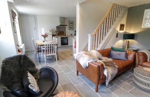 Beddgelert House | Swn yr Afon