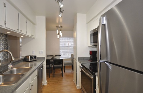Anderson Mill Apartment | SXSW, FORMULA 1, ACL, WEDDINGS, VACATIONS, JUST FOR FUN