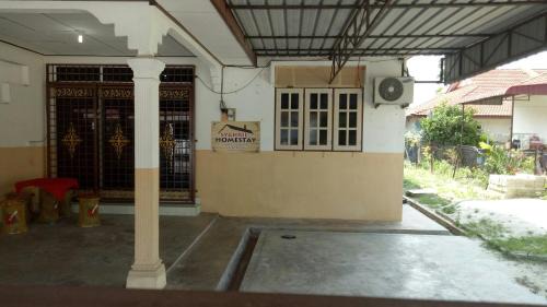 Kampung Sura House | Syahril homestay