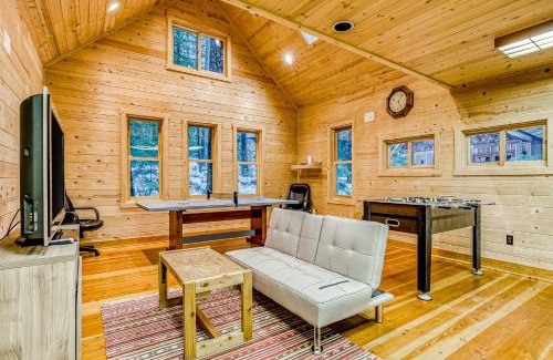 Rhododendron House | Syca-LOT-More Lodge