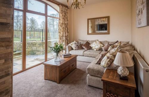 Halifax House | Sycamore Barn - Uk33353