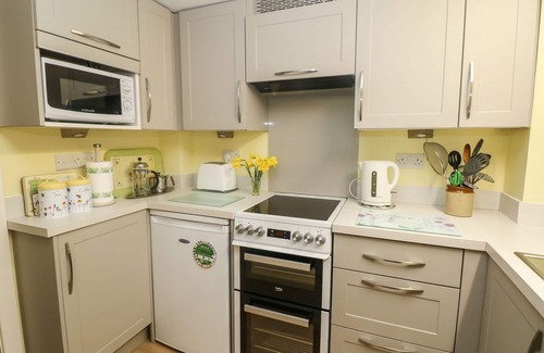 Foolow Cottage | SYCAMORE COTTAGE, pet friendly, with a garden in Foolow