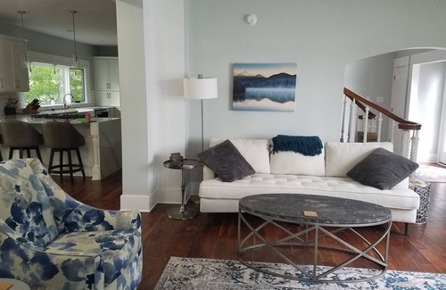 Noblesville House | Sycamore Cove - Private Getway on Morse Reservoir - Vacation Paradise!
