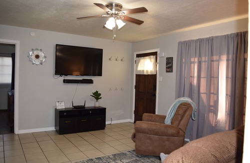 Roswell House | Sycamore Home Stay & Rest in Roswell