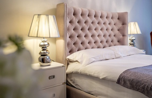 Bootham Apartment | Sycamore Place - 1C - sleeps 4 guests in 2 bedrooms