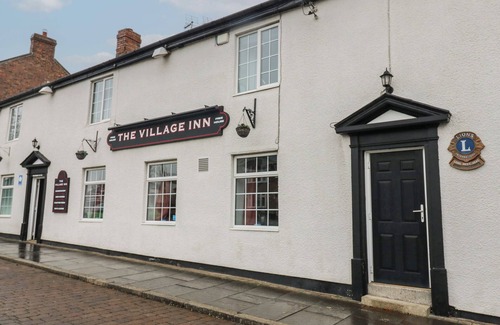 Murton Cottage | SYCAMORE ROOM, pet friendly, with a garden in Murton, County Durham