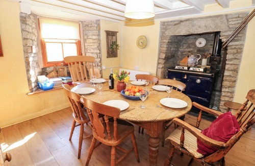 Kirkby Stephen Cottage | SYCAMORE TREE FARM, pet friendly, with open fire in Ravenstonedale