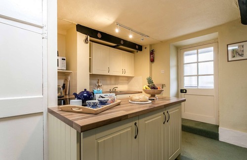 Littlebredy Cottage | Sycamores Cottage, near the Dorset Coast.