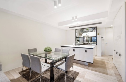 Chinatown Apartment | Sydney CBD 2BR Apt (Parking)/Darling Harbour-2 mins