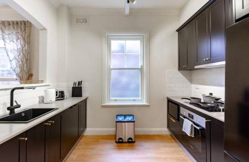 Millers Point Apartment | Sydney CBD Waterview Home 60