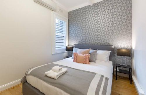 Millers Point Apartment | Sydney CBD Waterview Home 60