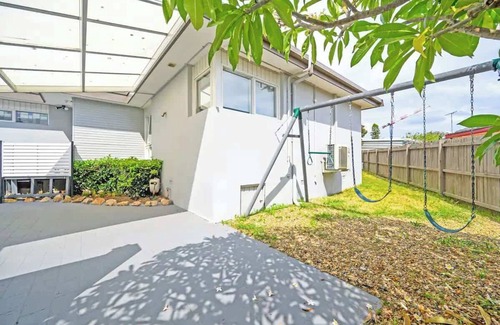 Moorebank House | Sydney Moorebank 4 bed house, close Liverpool