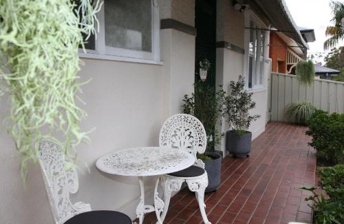 Homebush House | Sydney Olympic Park Half House - All Yours