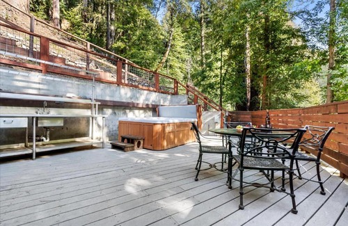 Guerneville House | Sydneys River Retreat