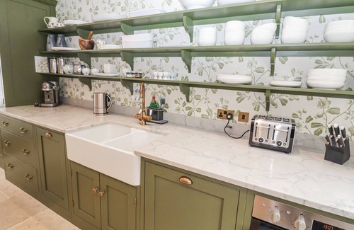 Diss House | SYLEHAM HOUSE, pet friendly, luxury holiday cottage in Eye
