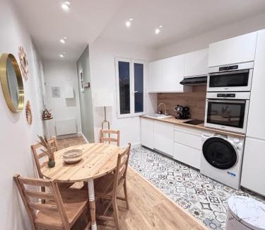 Montpellier City-Centre Apartment | SYLOU - Appartement Climatisé, 4 personnes, Centre historique, Comédie, Tram & Gare