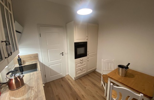 Hilden Apartment | Sylt:Fair-/Business-/FeWo Düsseldorf/Hilden 2 bedrooms for 4 persons 48 m²