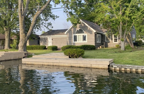 Sylvan Lake Cottage | Sylvan Lake getaway